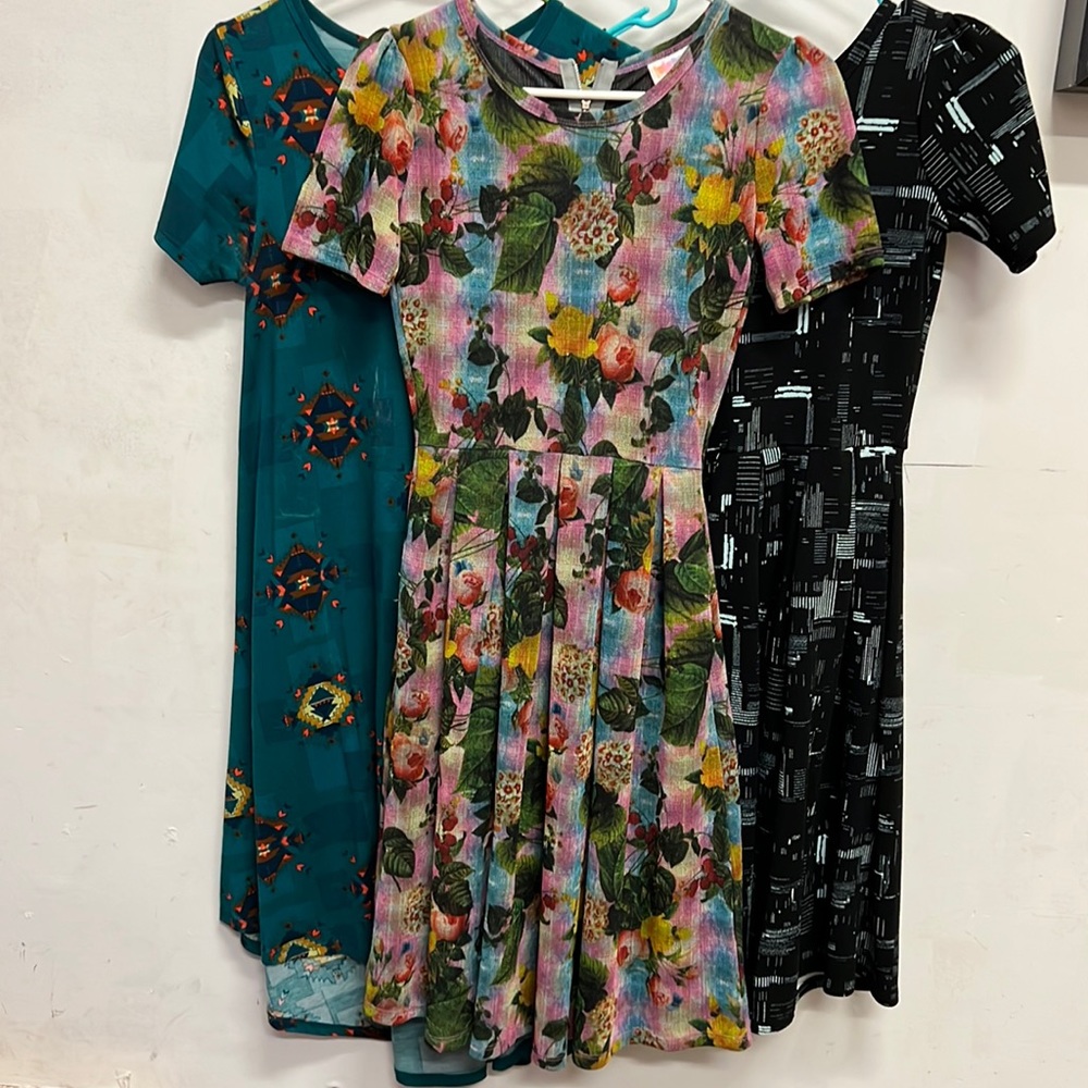 3 LulaRoe dresses